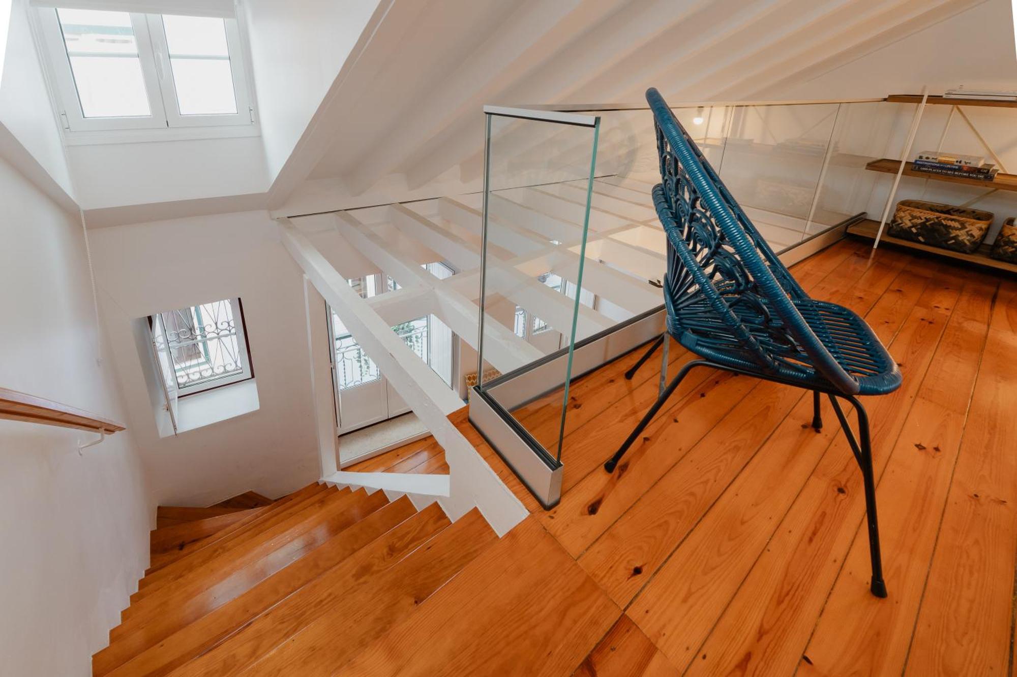 Stylish Getaway In A Mezzanine Flat By The Castle Apartamento Lisboa Exterior foto