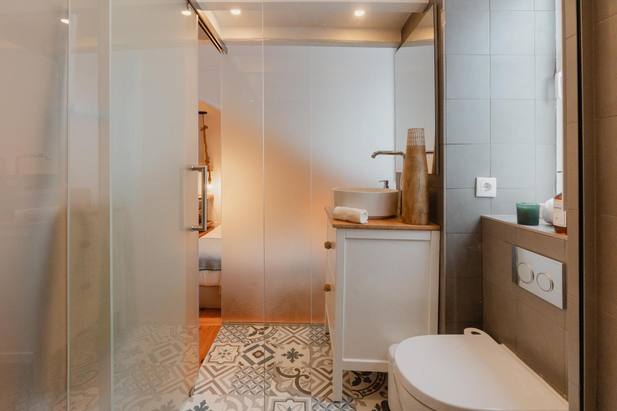 Stylish Getaway In A Mezzanine Flat By The Castle Apartamento Lisboa Exterior foto