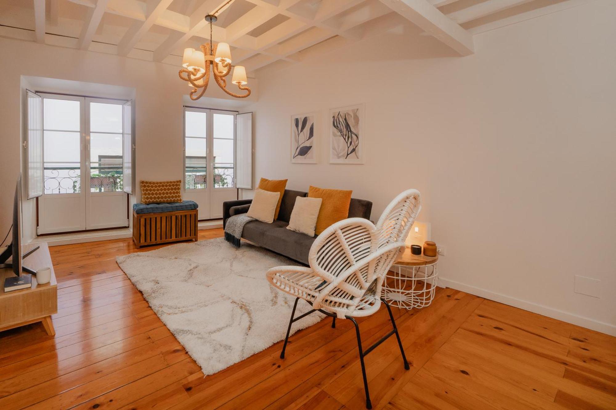Stylish Getaway In A Mezzanine Flat By The Castle Apartamento Lisboa Exterior foto